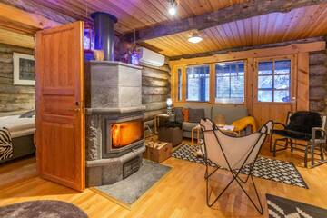 Фото номера Шале с двумя спальнями Шале Chalet Kuukkeli AuroraCabins г. Саариселькя 11
