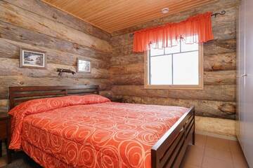 Фото номера Дом с 2 спальнями Шале Sielikkö Aurora Log Apartments г. Саариселькя 68