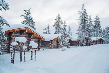 Фото номера Просторное шале (для 6 взрослых) Отель Kakslauttanen Arctic Resort - Igloos and Chalets г. Саариселькя 3