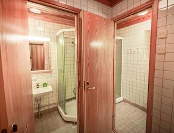 Фото номера Четырехместный номер с общей ванной комнатой — 62- Kaira Апарт-отели Aparthotel Kuukkeli Aurora г. Саариселькя 3