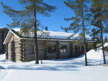 Фото номера Апартаменты с 2 спальнями Шале Lapin Kutsu Log Cabins г. Саариселькя 21