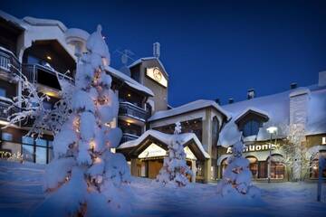 Фото номера Стандартный трехместный номер Отель Lapland Hotels Riekonlinna г. Саариселькя 7